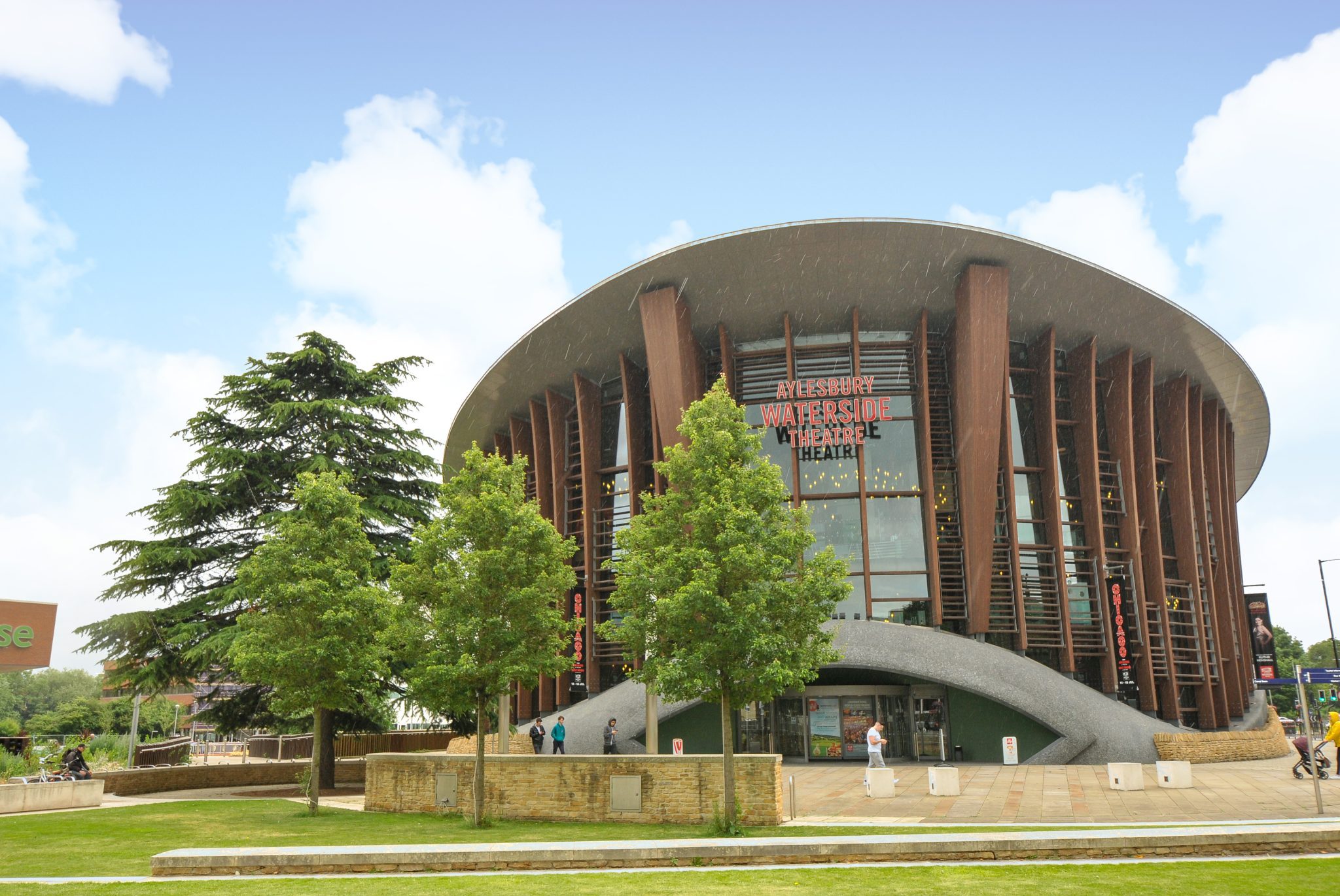 aylesbury-waterside-theatre.jpg
