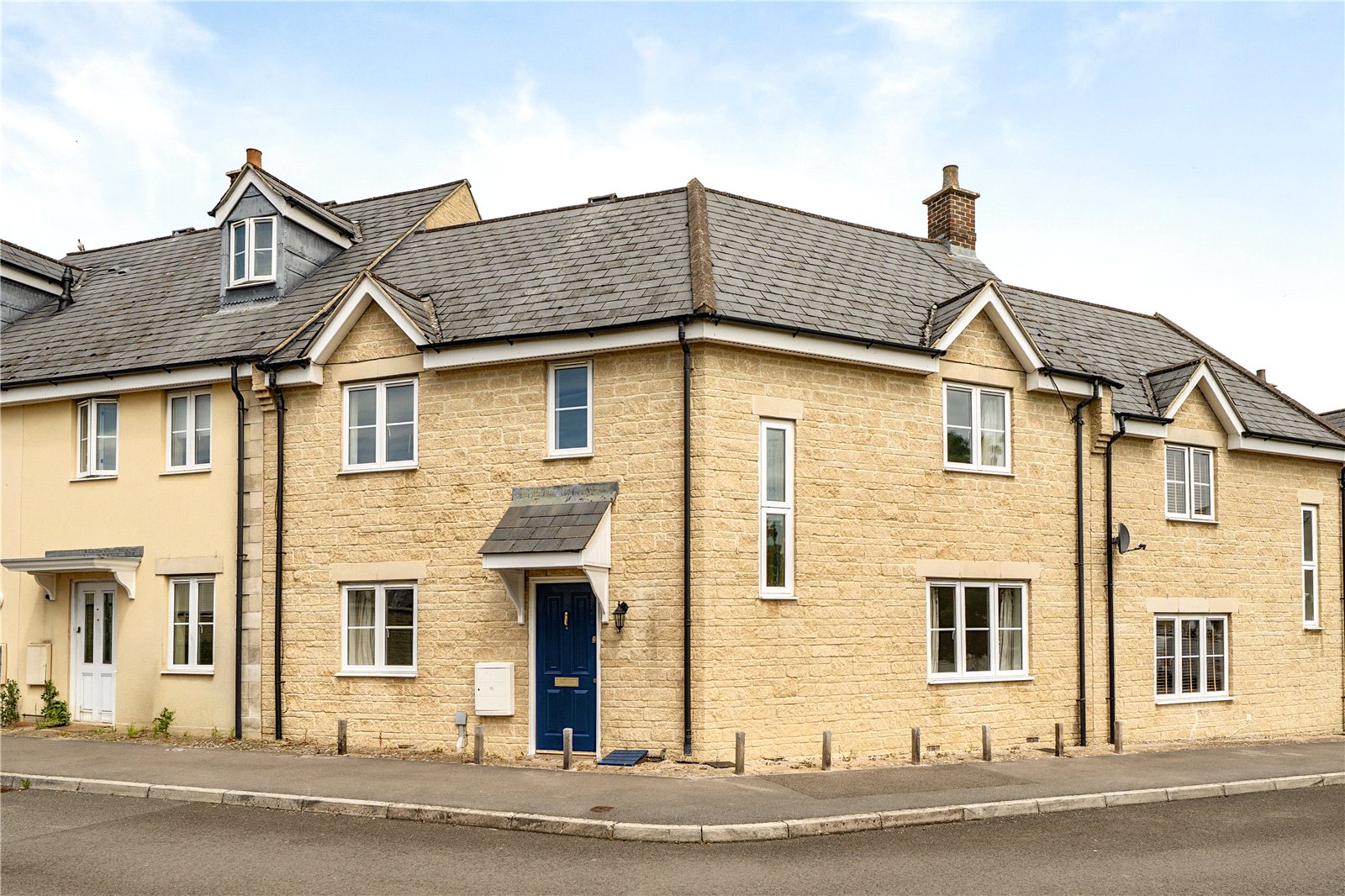 Saffron Crescent