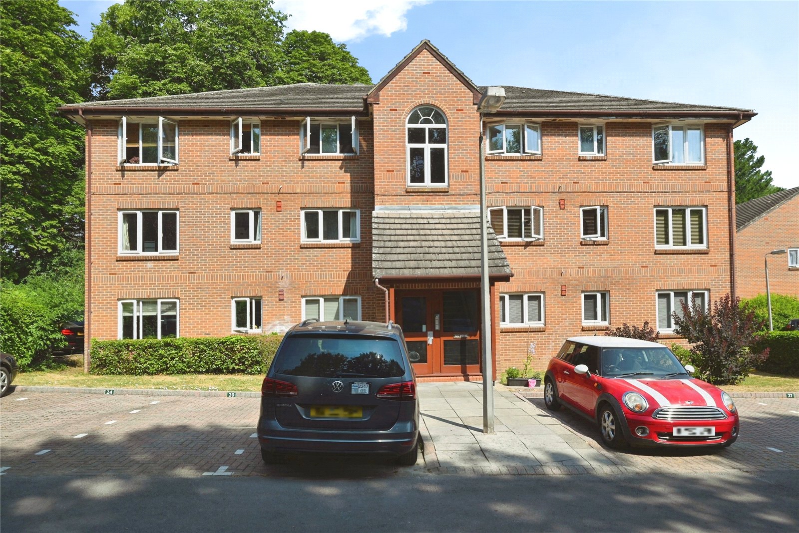 Tilebarn Close