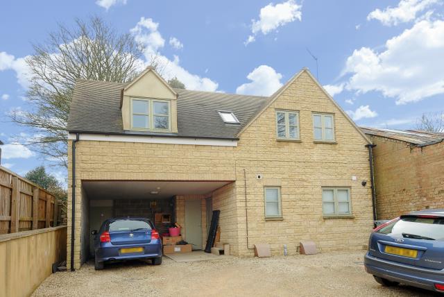 Pear Tree Court